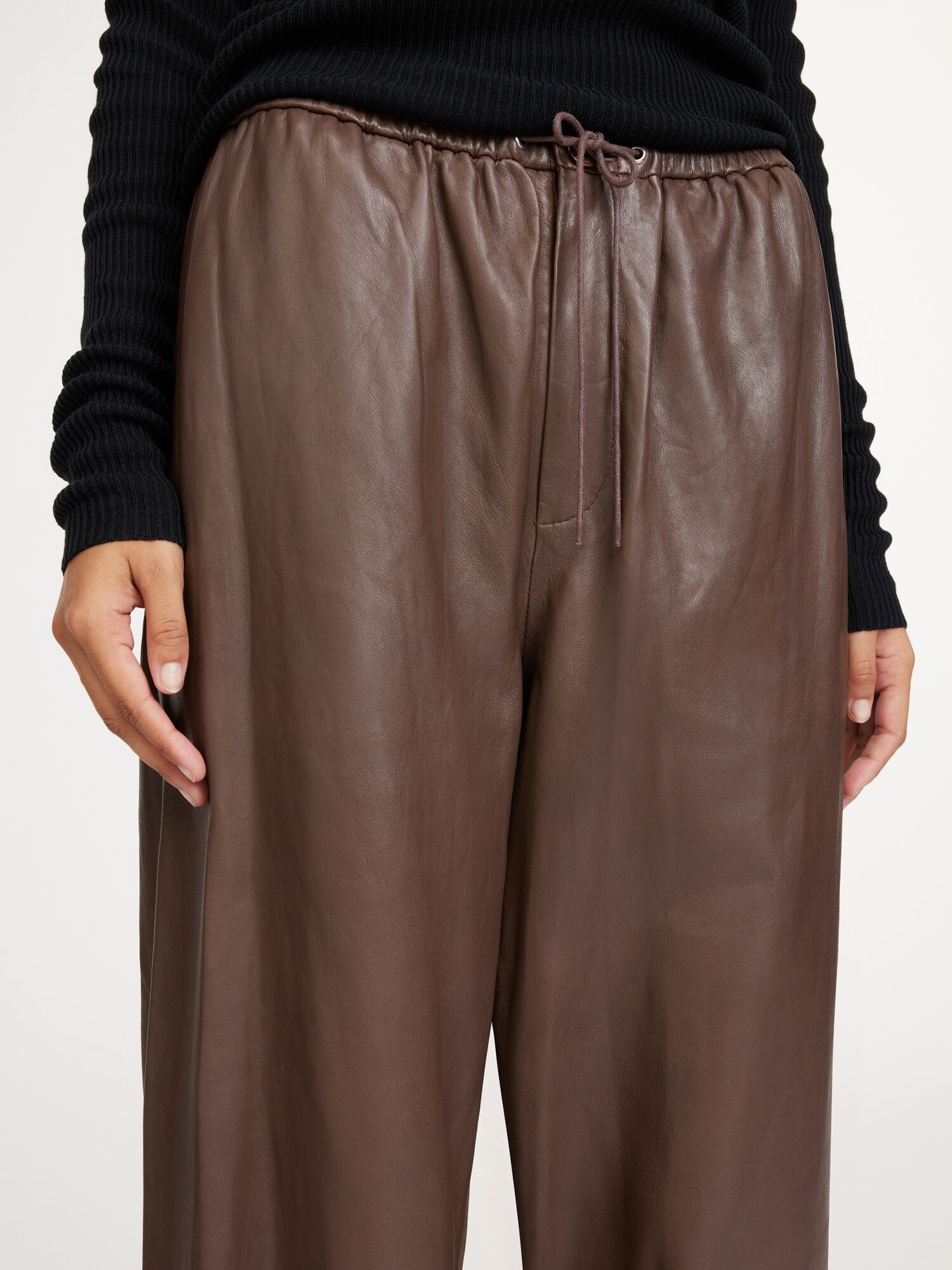 By Malene Birger Joanni Leather Broek Bruin | BE_BB45302